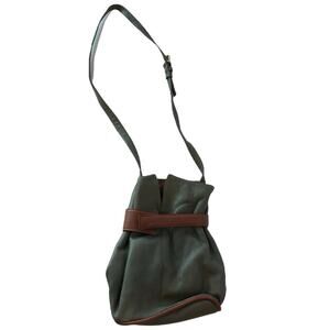 J. P. Ourse & Cie Madison Avenue Handcrafted Leather Crossbody Bag Olive/Tan